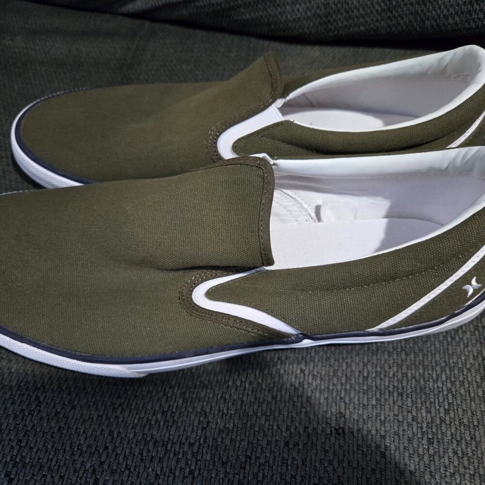 Mens Hurley slip ons size 13